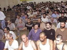 معتقلون في سجن صيدنايا