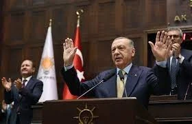 الرئيس التركي رجب طيب أوردغان بعد فوزه في الانتخابات