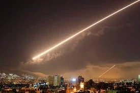 صاروخ موجه لدلوة الاحتلال الاسرائيلي على مناطق قرب دمشق