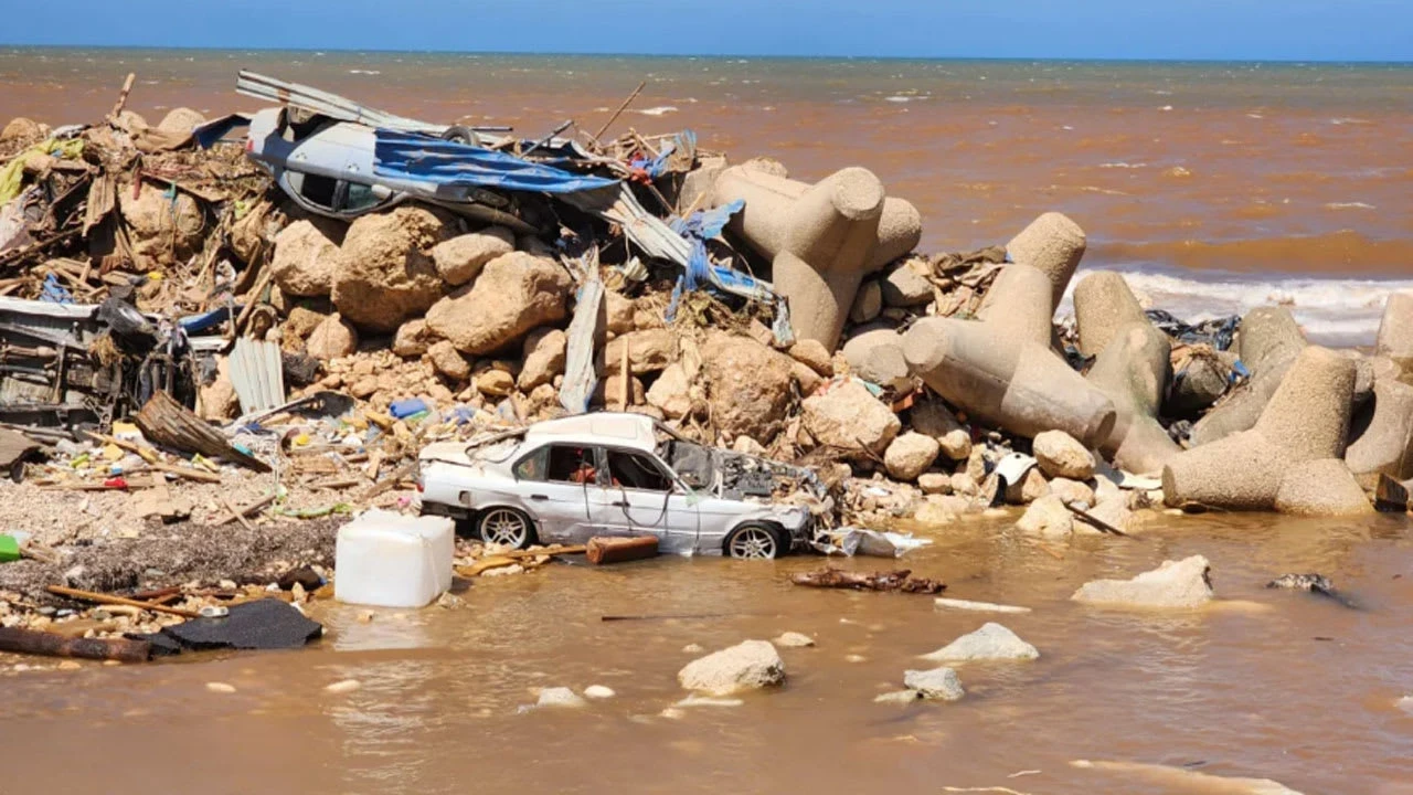 فيضانات  مدينة درنة الليبية