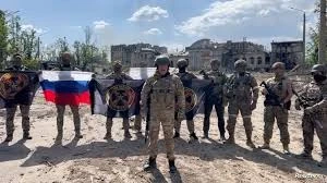 محموعة من القوات الروسية في سوريا
