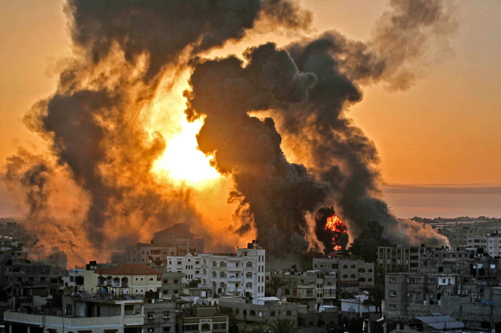 صورة للقصف على قطاع غزة