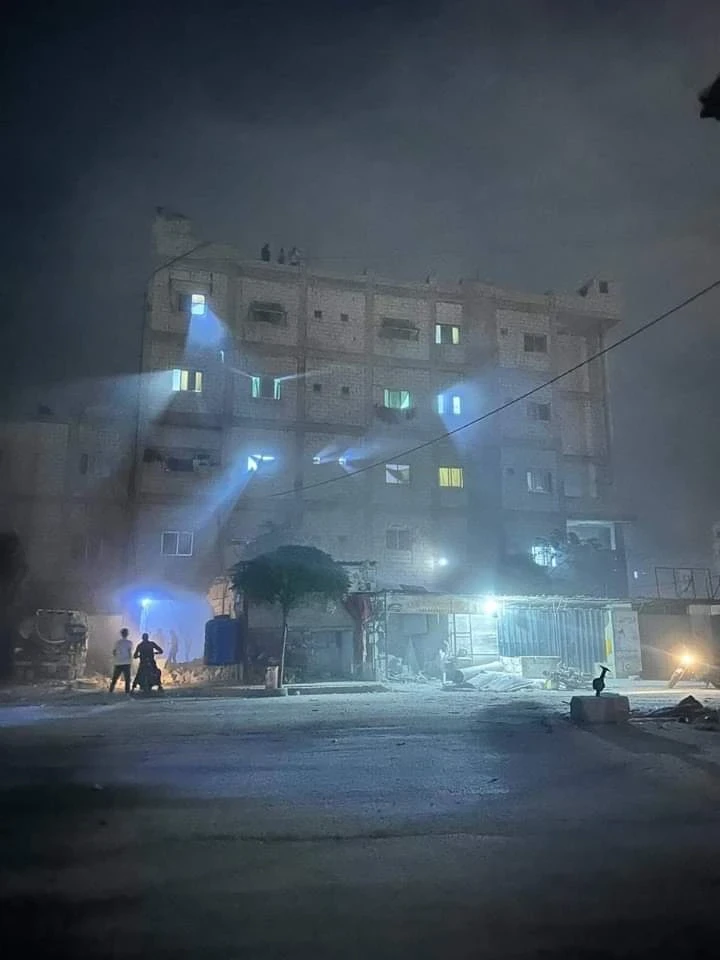 صورة من قصف ادلب مساء اليوم