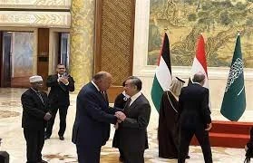 اللحنة العربية الاسلامية في لقاء مع وزير الخارجية الصيني