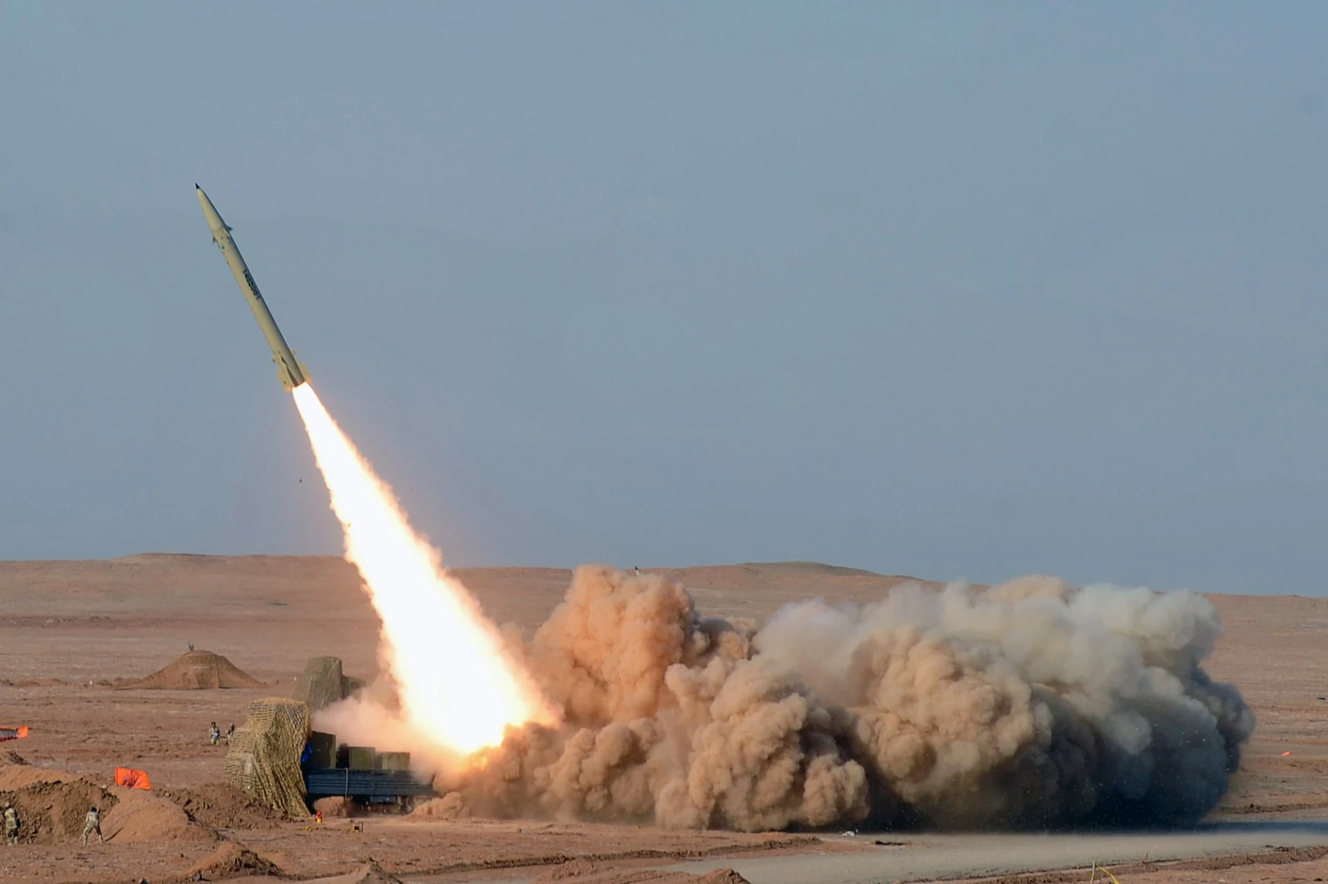 صواريخ باليستية إيرانية موجهة لمواقع داعش في سوريا