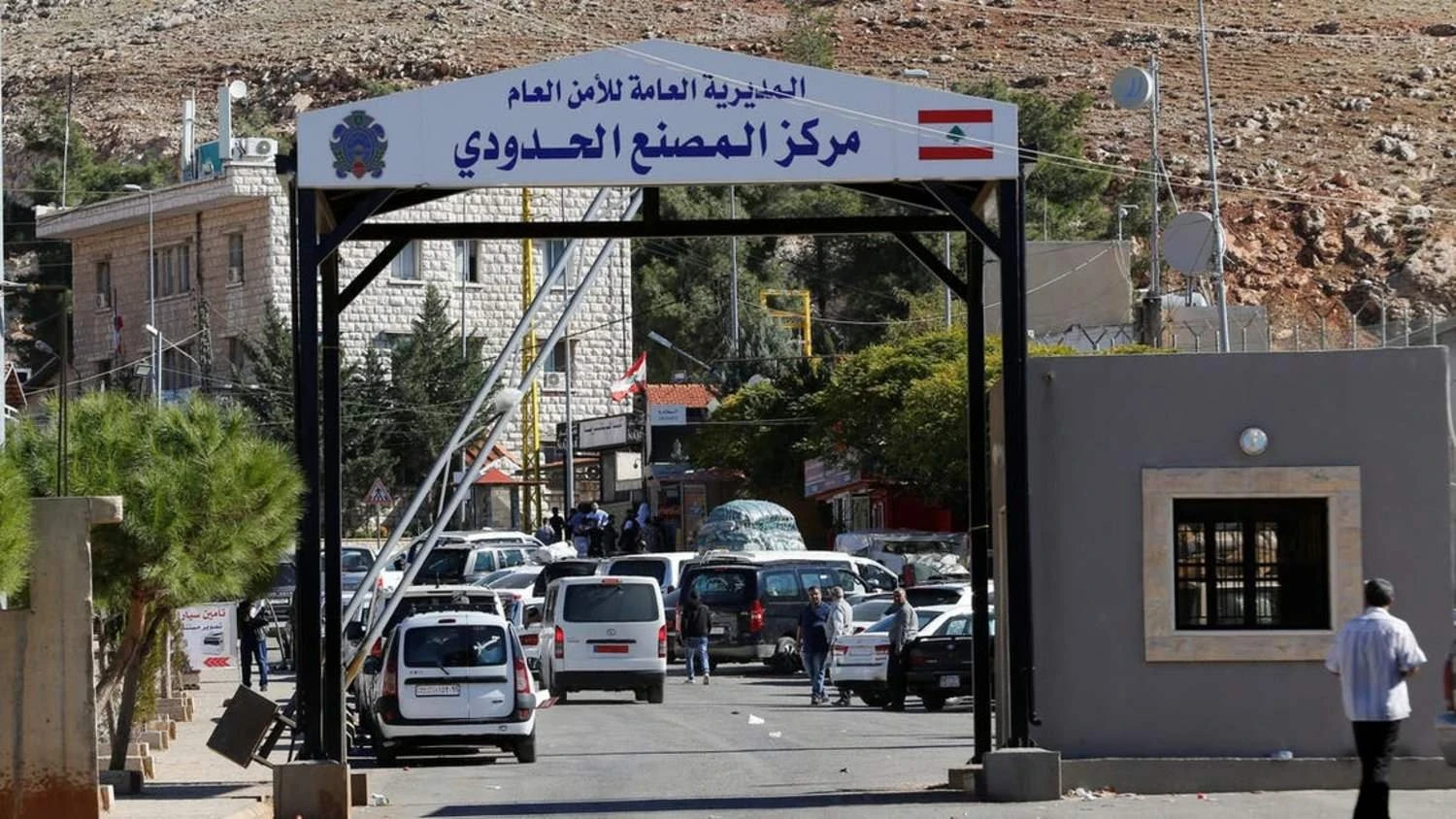 معبر المصنع الحدودي بين سوريا ولبنان