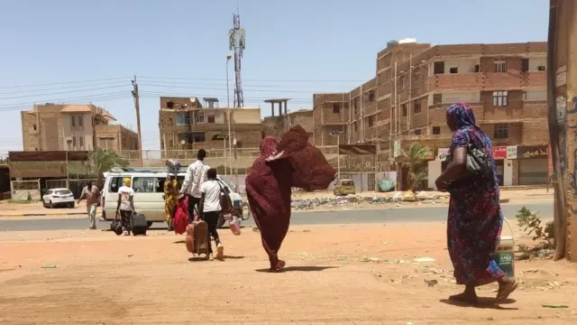 هروب العائلات في السودان جراء الحرب