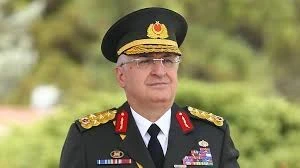 وزير الدفاع التركي يشار غولر