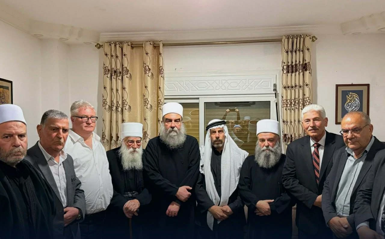 عدد من وجهاء طائفة المسلمين الموحدين الدروز في محافظة السويداء