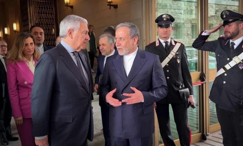 وزير الخارجية الإيطالي أنطونيو تاجاني  يلتقي وزير الخارجية الإيراني عباس عراقجي في وزارة الخارجية الإيطالية في روما