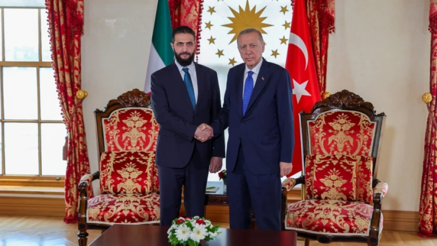 الرئيس التركي رجب طيب أردوغان برفقة الرئيس السوري أحمد الشرع