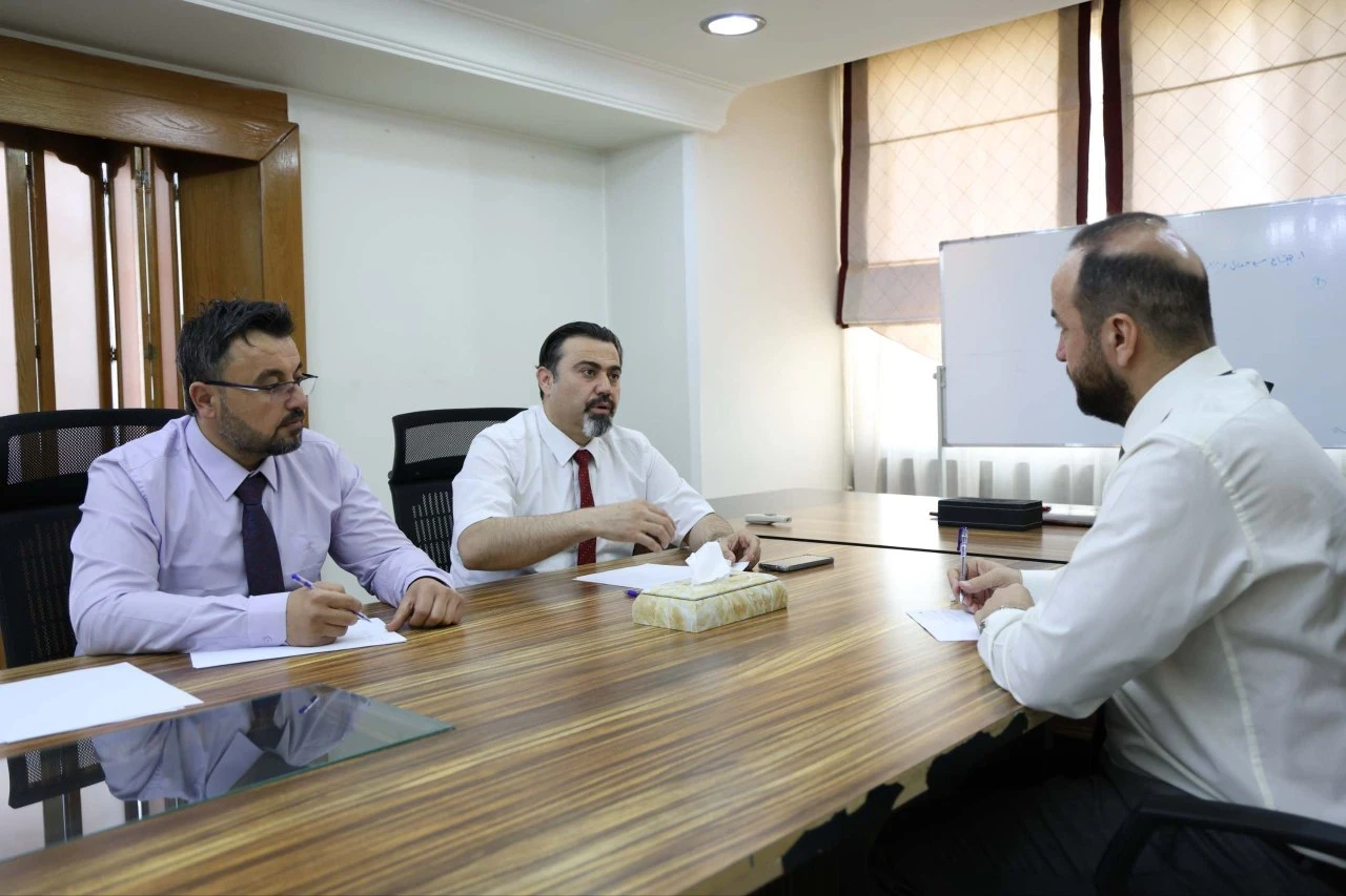 جلسة عمل ونقاش  جاد لرفع التوتر عن الطلاب