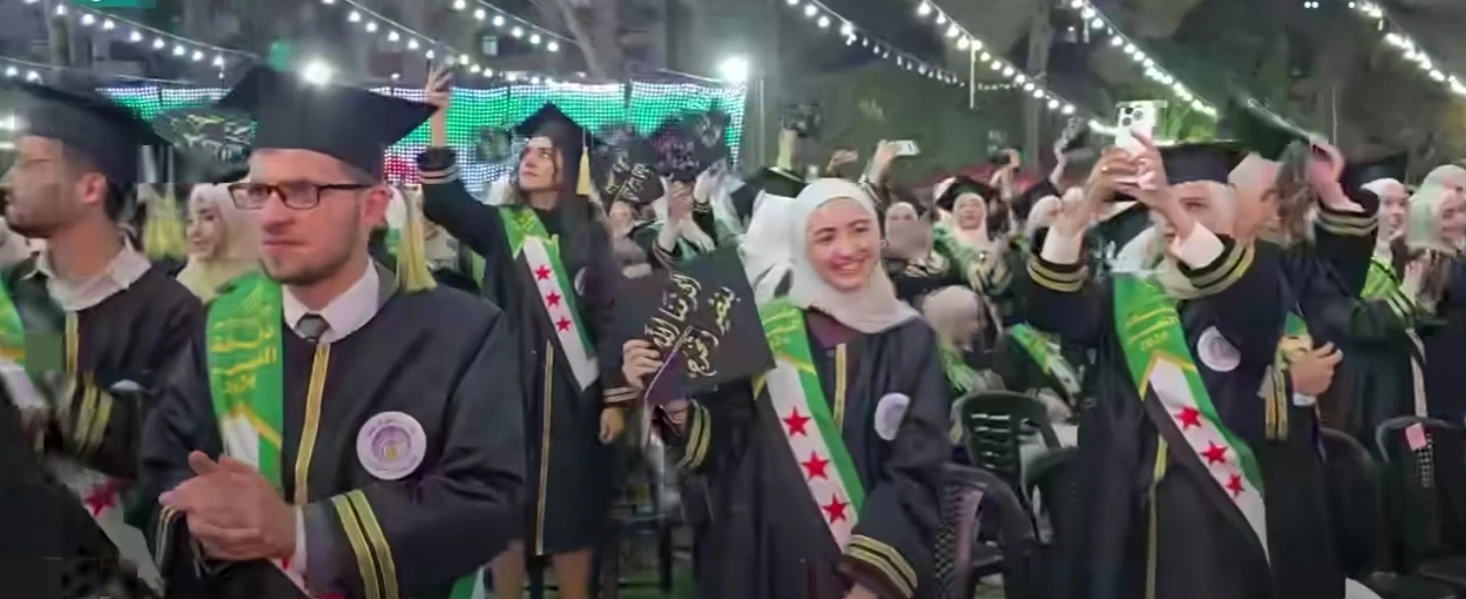 "دفعة النصر " اول دفعة يتم تخرجها من جامعة دمشق عقب النصر /سانا