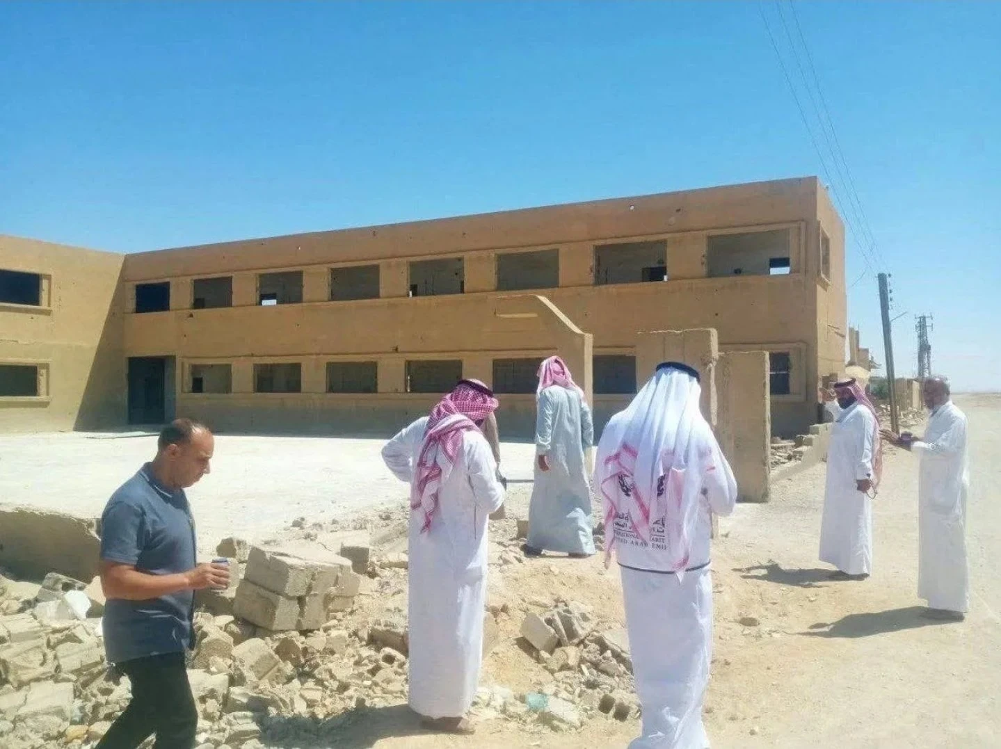 وفد هيئة الامارات الخيرية في تدمر