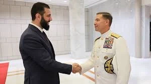 الرئيس السوري أحمد الشرع و قائد القيادة المركزية الأمريكية براد كوبر