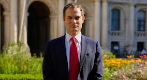 وزير شؤون الشرق الأوسط وشمال إفريقيا هيمس فولكنر