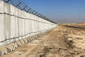 جدار خرساني شيده العراق على الحدود السورية