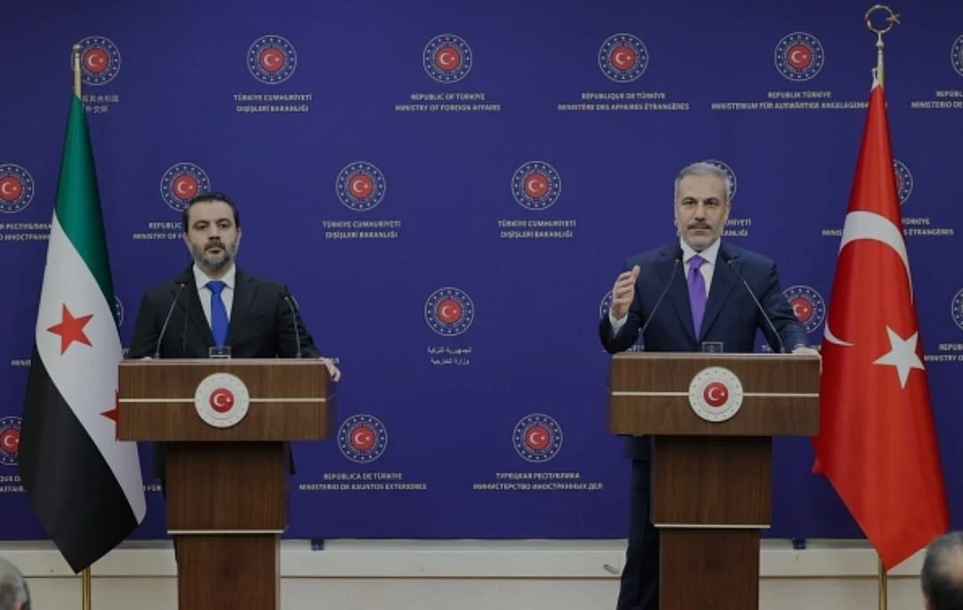 وزير الخارجية التركي هاكان فيدان  و نظيره السوري أسعد الشيباني  (أ.ف.ب)