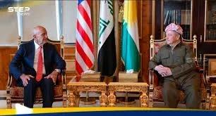 الزعيم الكردي مسعود برزاني والموفد الامريكي توماس باراك