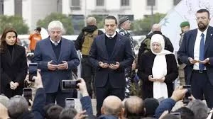 سعد الحريري أمام ضريح والده رفيق الحريري