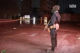 احد عناصر الأمن في الرقة