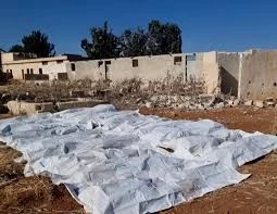 رفات 14 شخصا وجدت في عدرا