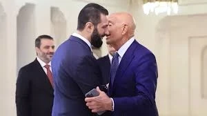 الرئيس احمد الشرع والمبعوث االامريكي توماس باراك