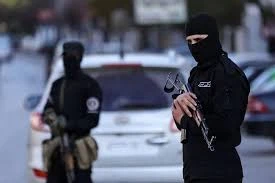 عناصر أمن في مدينة الرقة