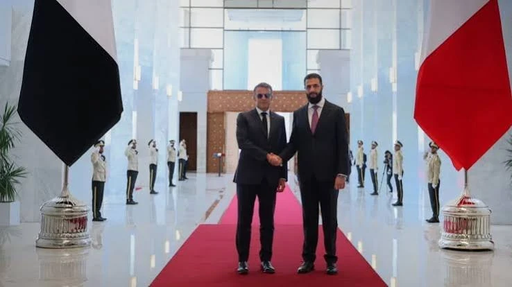 الرئيس ايمانويل ماكرون والرئيس أحمد الشرع