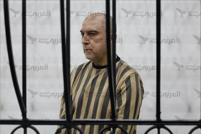 عاطف نجيب في قفص الاتهام