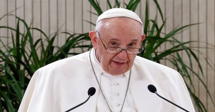 البابا فرانسيس: أشعر بمعاناة الشعب اللبناني
