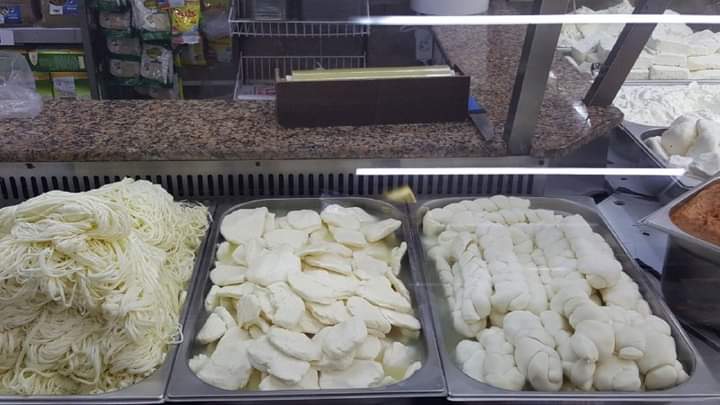محل لبيع الألبان والأجبان في سوريا (فيس بوك)