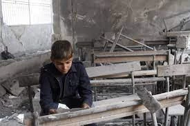 طفل سوري في مدرسته المجمرة (أرشيف)